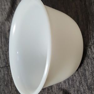 Vintage GE Milk Glass Mixing Bowl, EUC